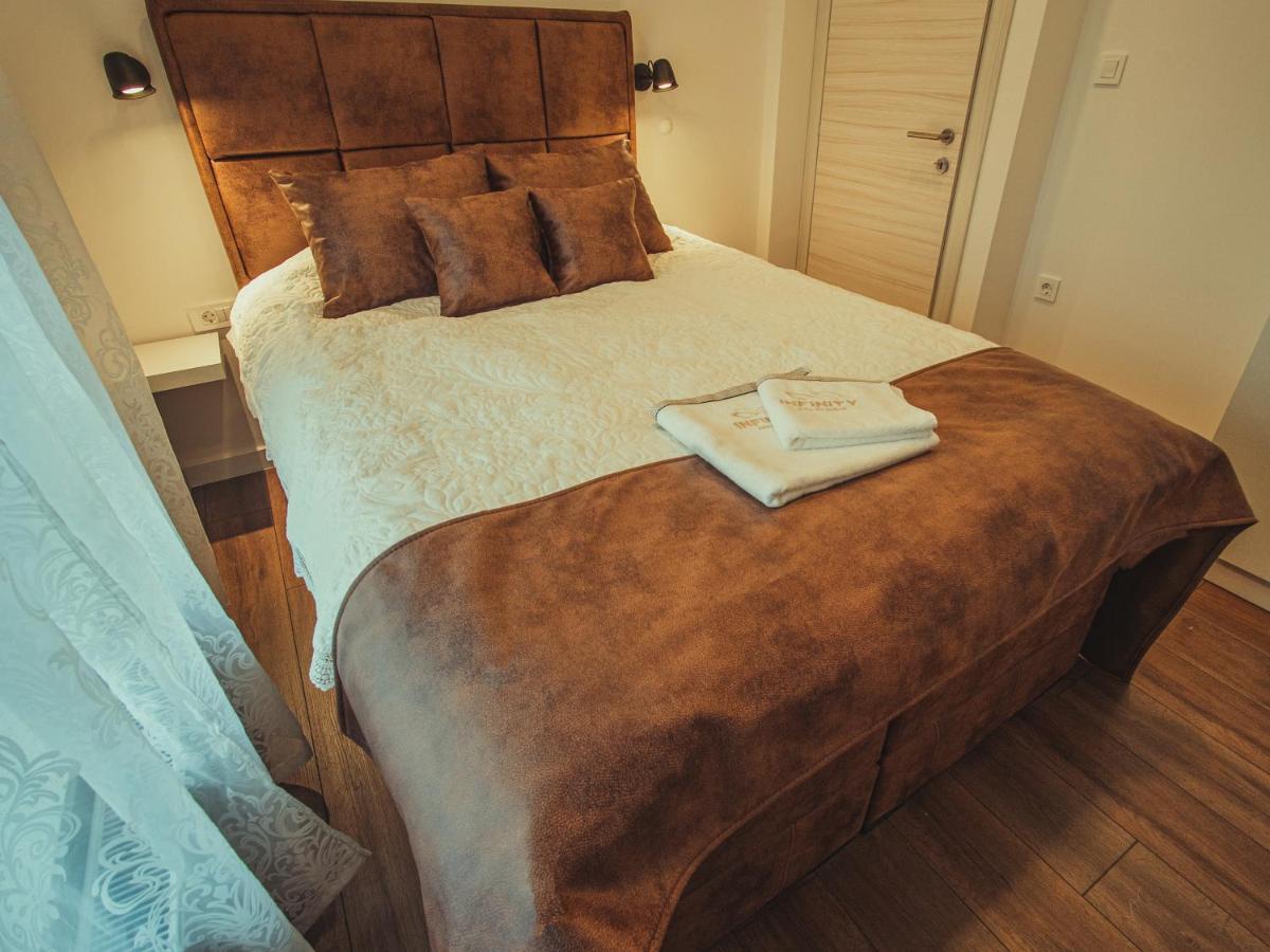 Apartmani Infinity Osijek Ngoại thất bức ảnh