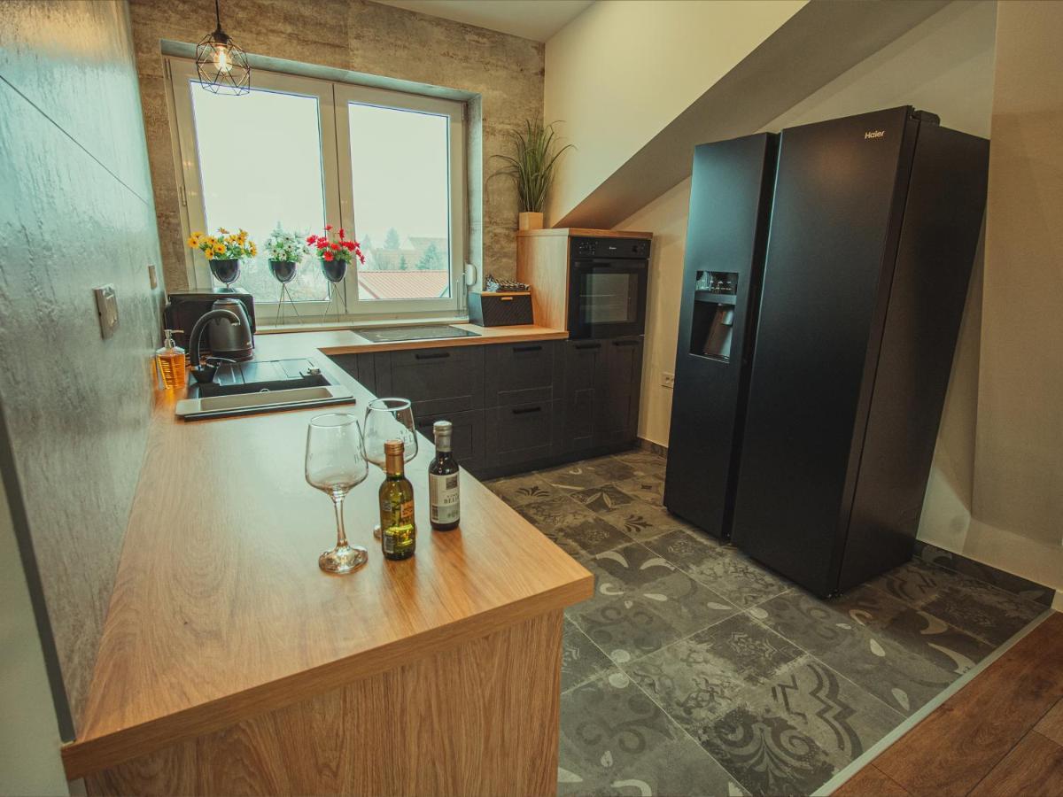 Apartmani Infinity Osijek Ngoại thất bức ảnh