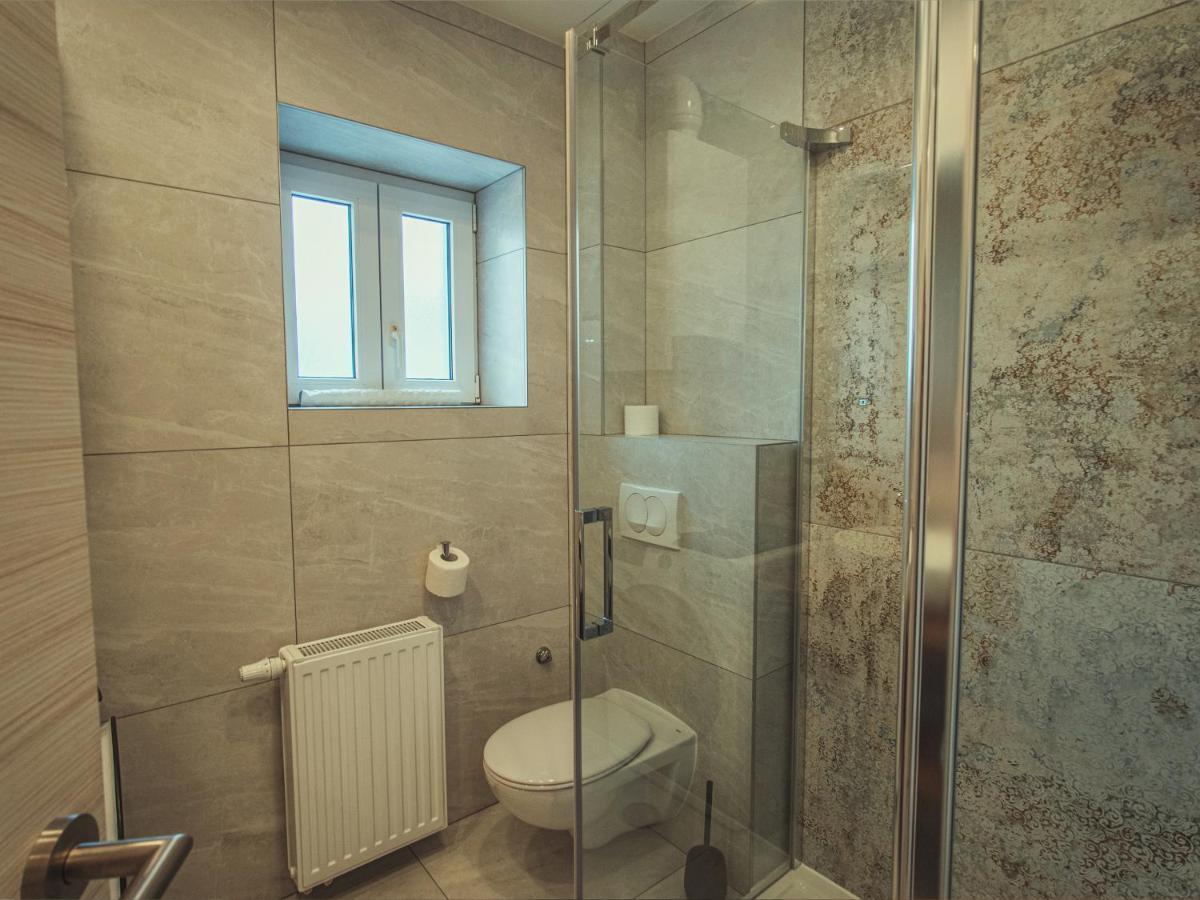 Apartmani Infinity Osijek Ngoại thất bức ảnh