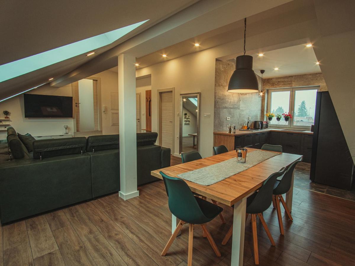 Apartmani Infinity Osijek Ngoại thất bức ảnh