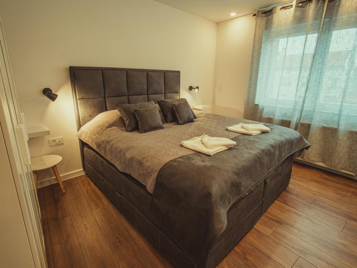 Apartmani Infinity Osijek Ngoại thất bức ảnh