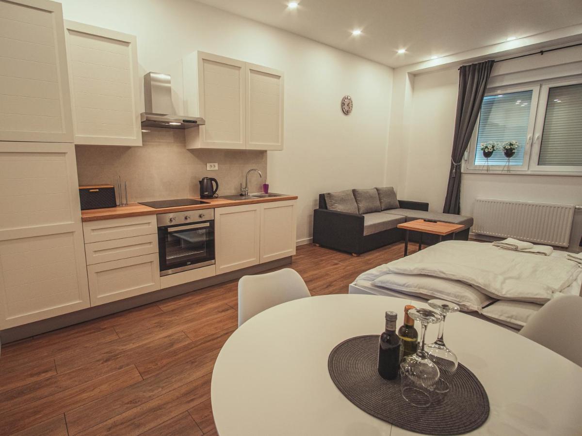 Apartmani Infinity Osijek Ngoại thất bức ảnh