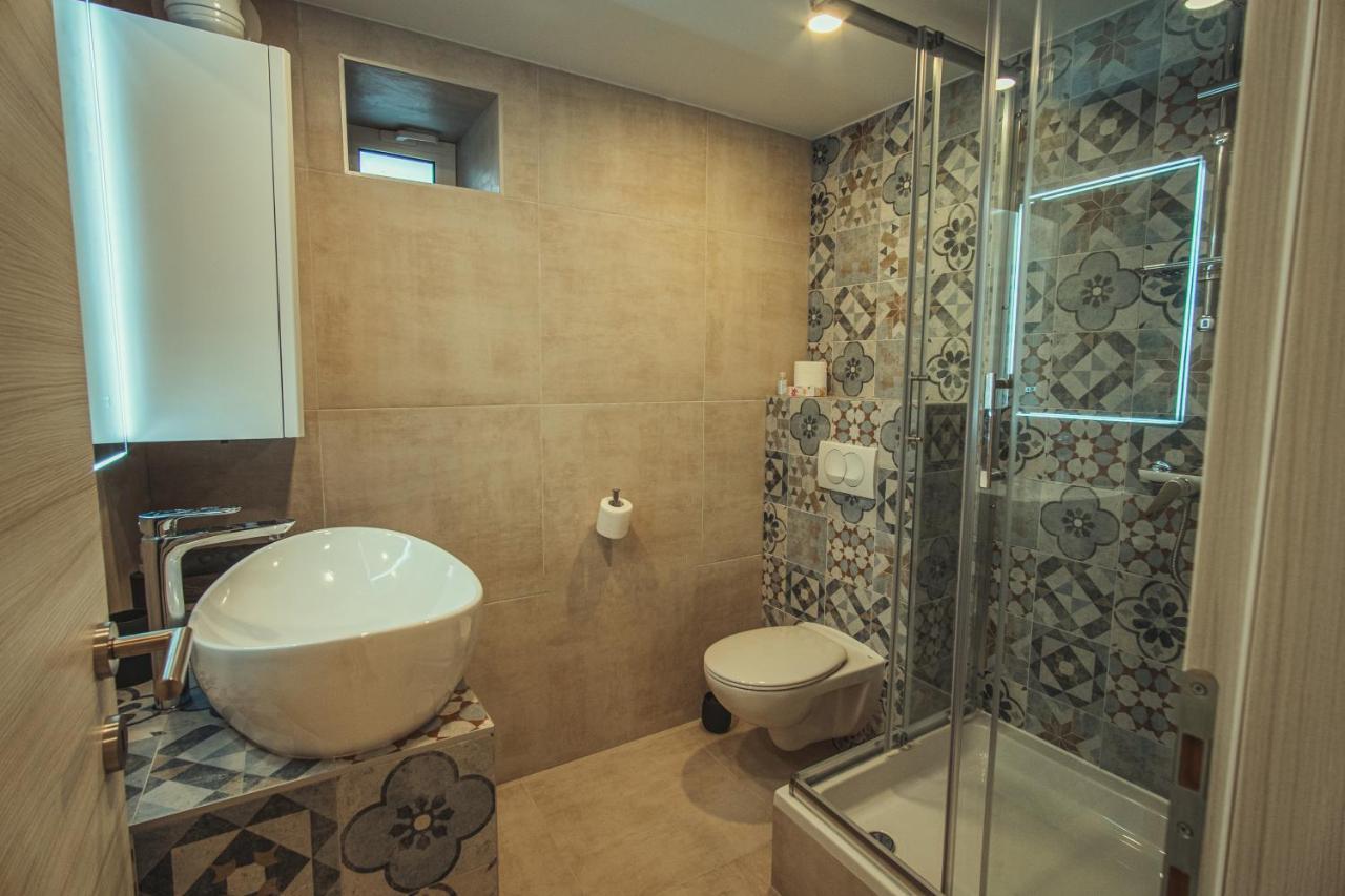 Apartmani Infinity Osijek Ngoại thất bức ảnh