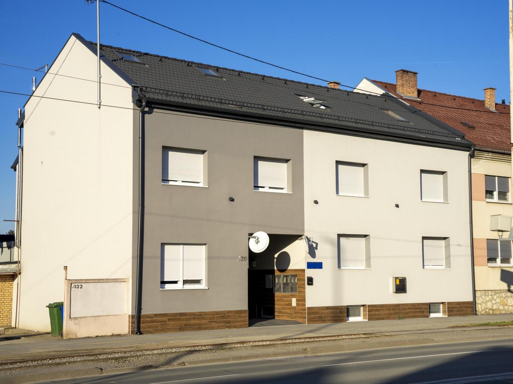 Apartmani Infinity Osijek Ngoại thất bức ảnh